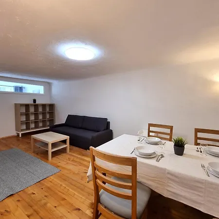 Huoneisto Riga Old Town Two-Bedroom Apartments *